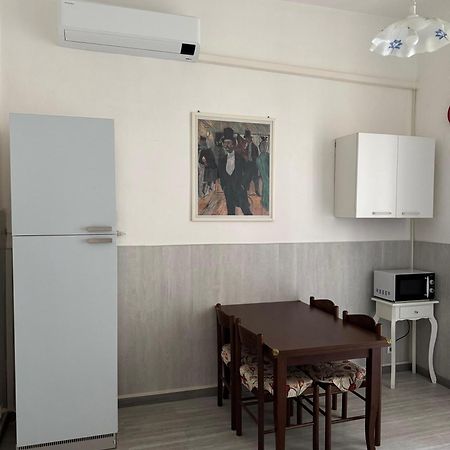Savona Casa Vacanze Vicino Mare 3 Minuti Wifi Екстериор снимка