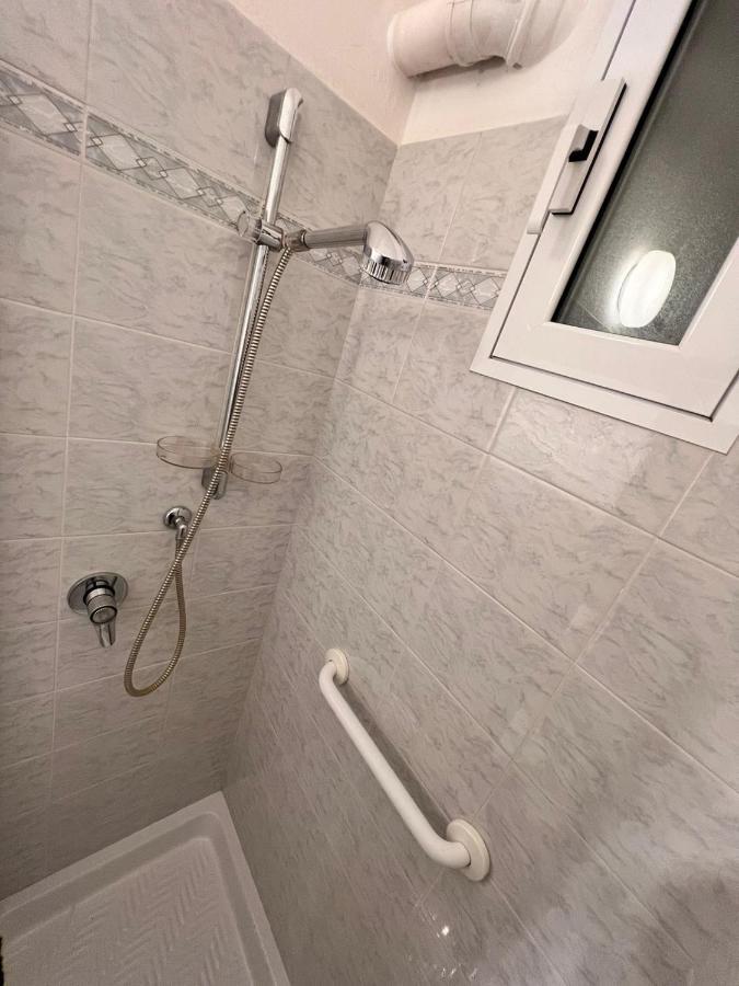 Savona Casa Vacanze Vicino Mare 3 Minuti Wifi Екстериор снимка