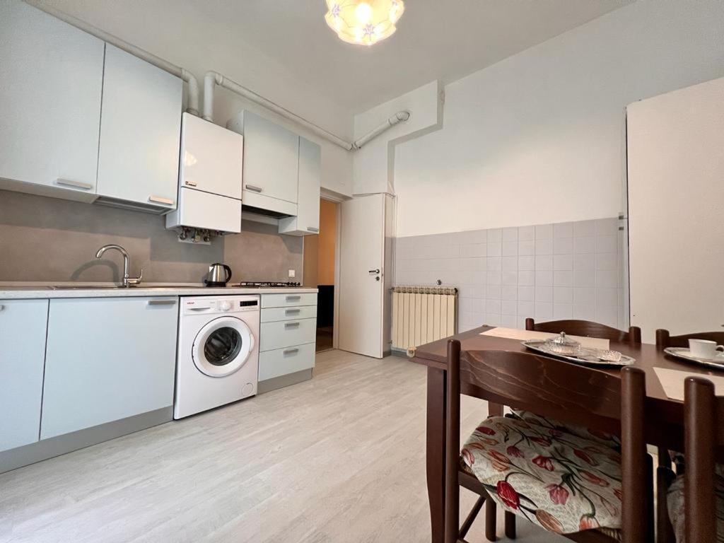 Savona Casa Vacanze Vicino Mare 3 Minuti Wifi Екстериор снимка