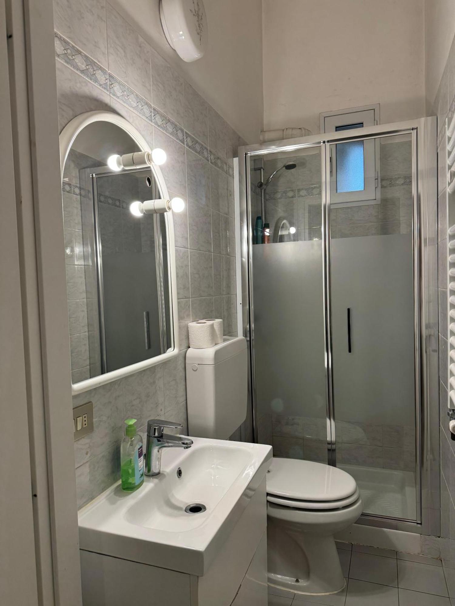 Savona Casa Vacanze Vicino Mare 3 Minuti Wifi Екстериор снимка