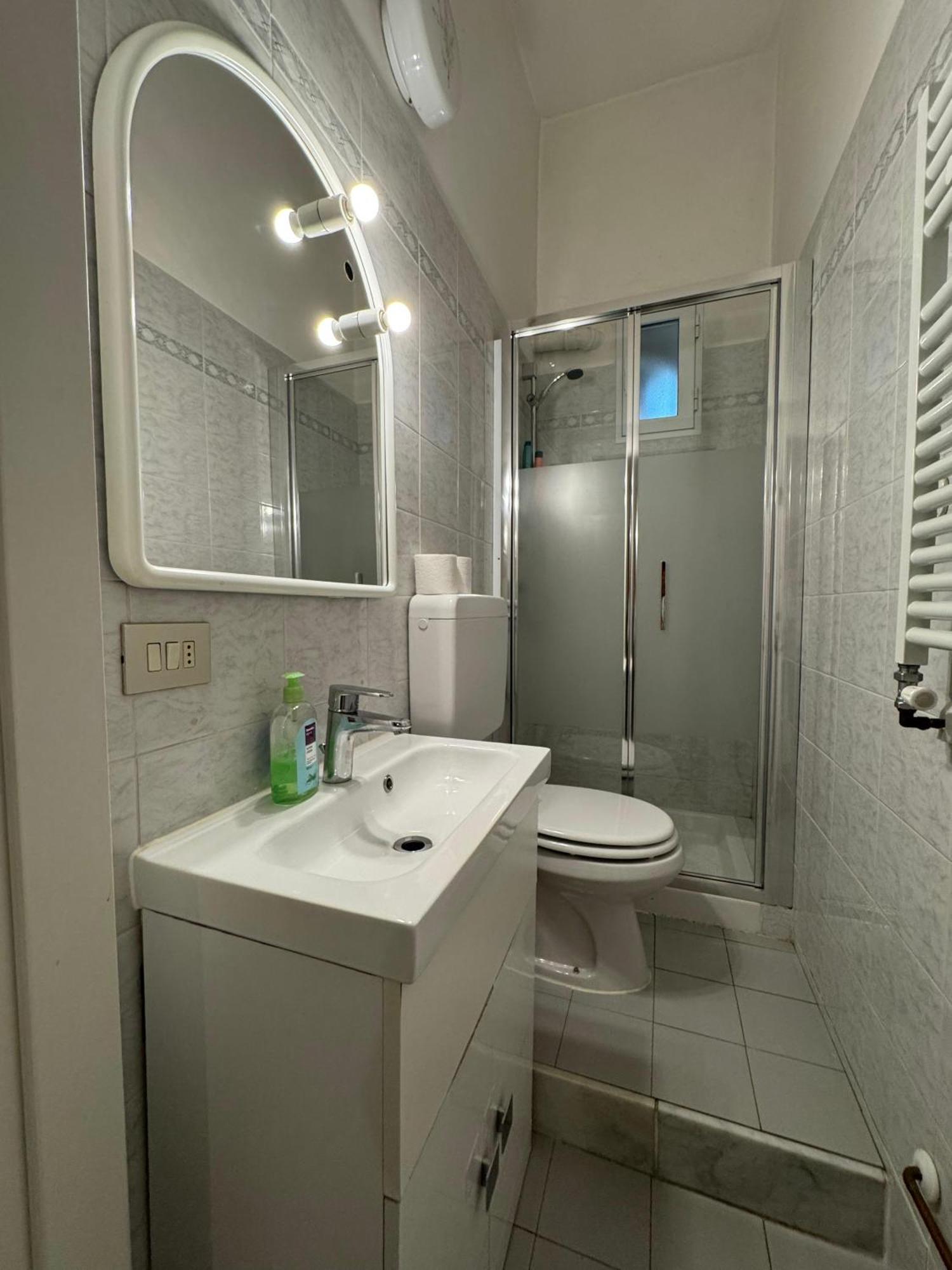 Savona Casa Vacanze Vicino Mare 3 Minuti Wifi Екстериор снимка
